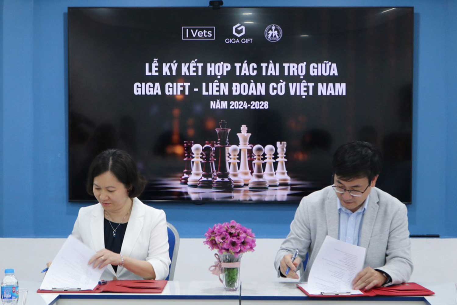 LỄ KÝ HỢP TÁC TÀI TRỢ GIỮA GIGA GIFT VỚI LIÊN ĐOÀN CỜ VIỆT NAM