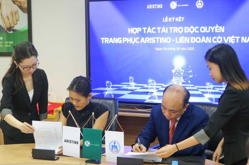 Lễ ký kết hợp tác tài trợ độc quyền Trang phục Aristino với Liên đoàn Cờ Việt Nam